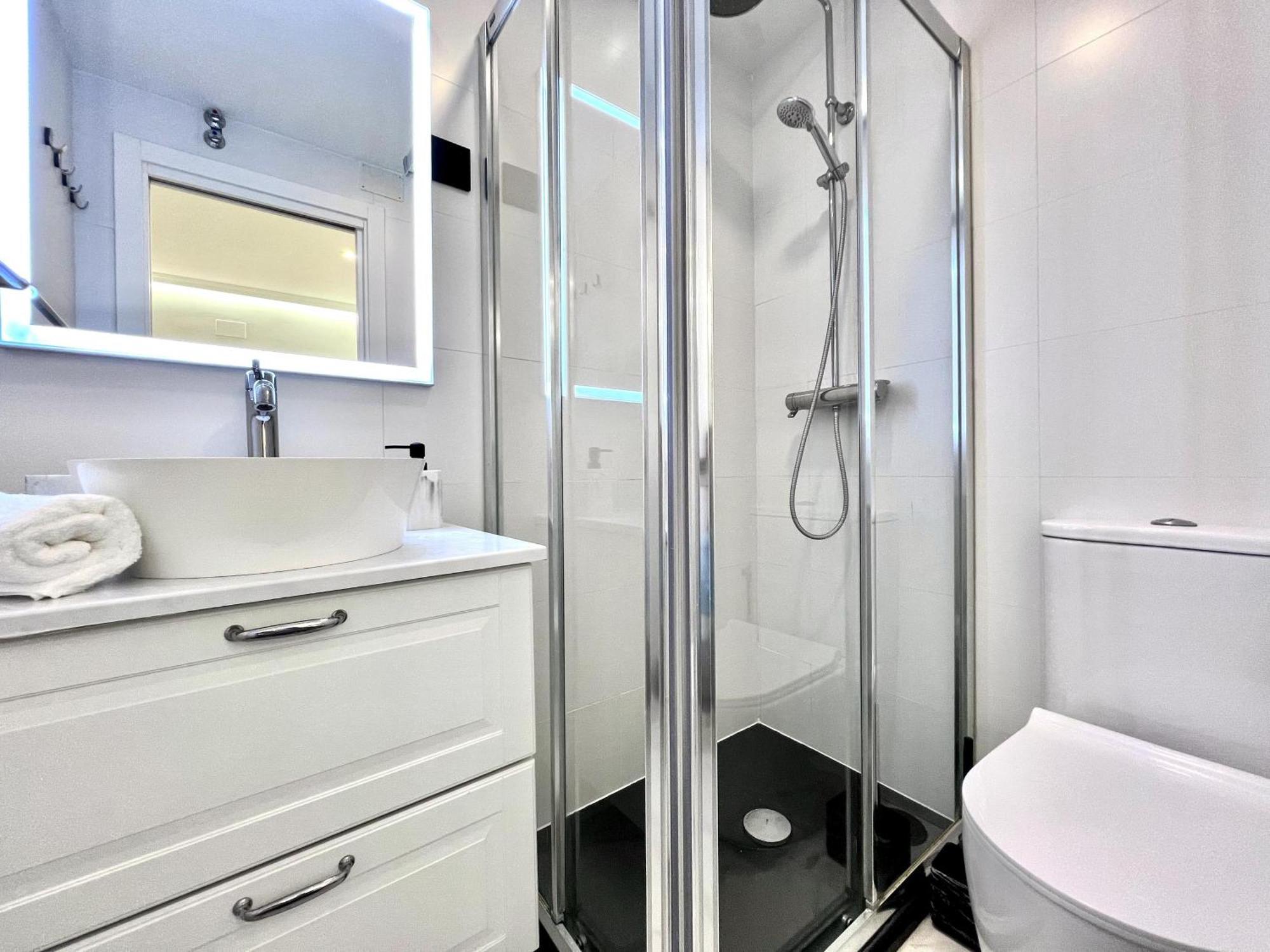Apartment In The Heart Of Madrid-Piso En Malasana Екстериор снимка