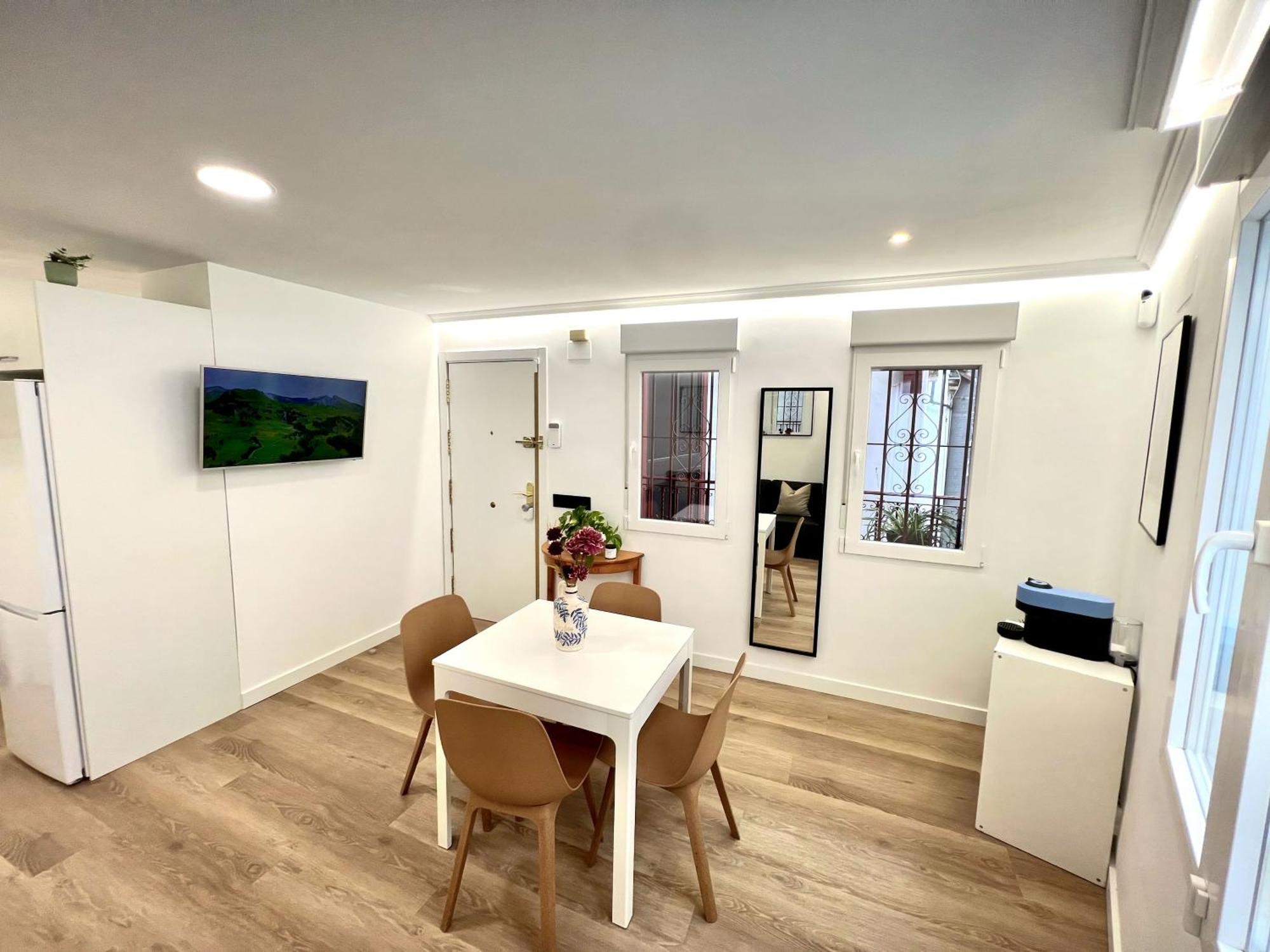 Apartment In The Heart Of Madrid-Piso En Malasana Екстериор снимка