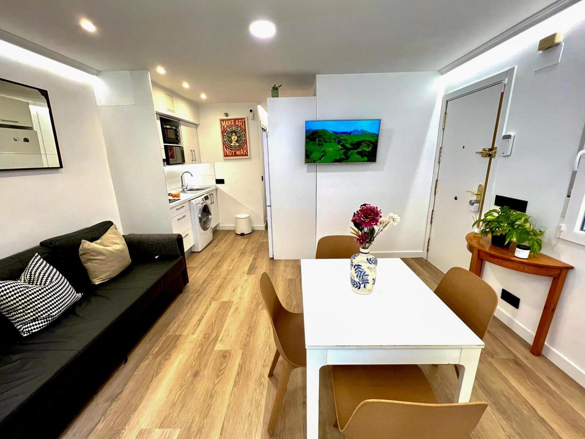 Apartment In The Heart Of Madrid-Piso En Malasana Екстериор снимка